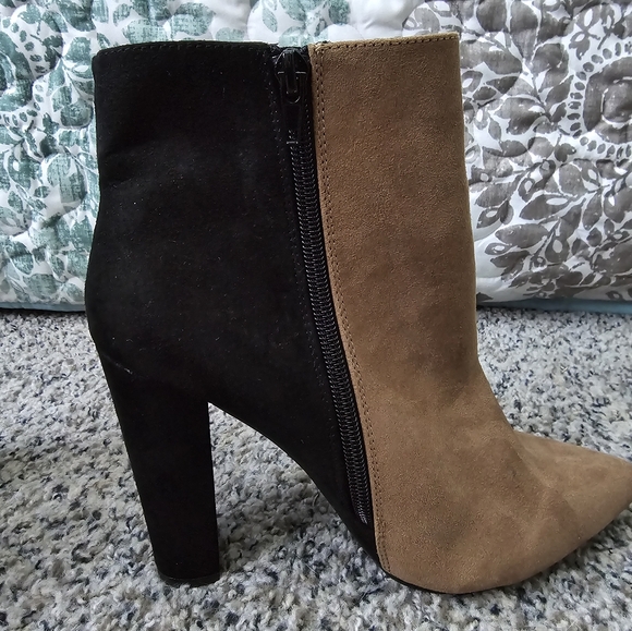 JustFab Boots - Picture 6 of 10